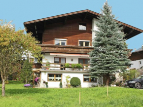 Spacious Apartment in Stumm